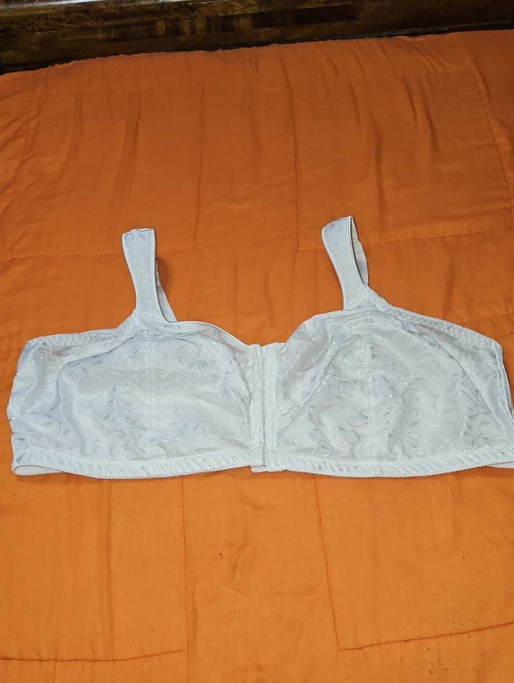 JMS Womens White Bra! Sz 54DD!! Great Condition, Adjustable!
